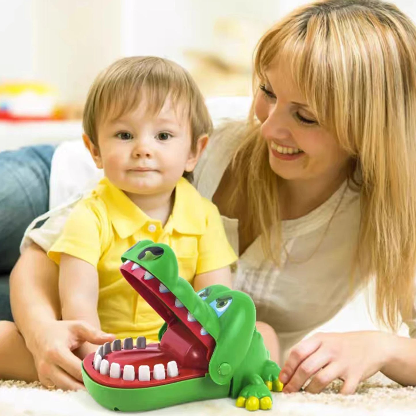 Crocodile by teeth biting finger toys